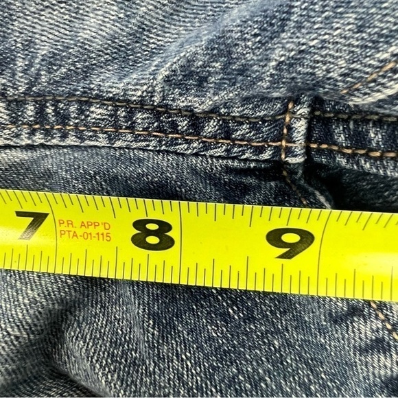 OLD NAVY The Flirt Women’s Blue Jean Denim Shorts Sz 12 Distressed Pockets - Picture 9 of 9